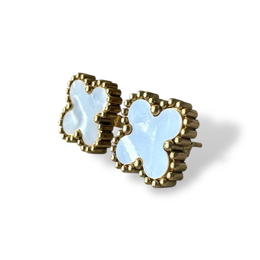 Beyaz Yonca Altın Küpe