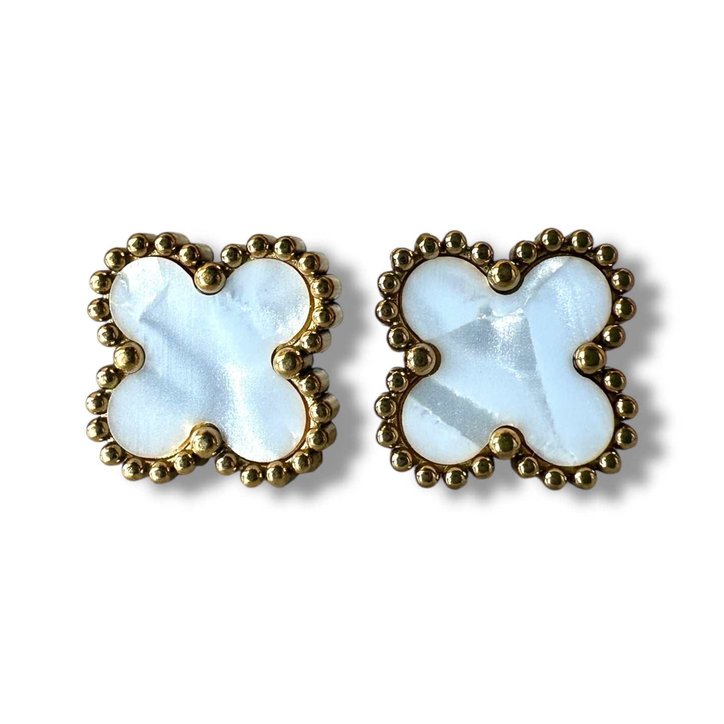 Beyaz Yonca Altın Küpe