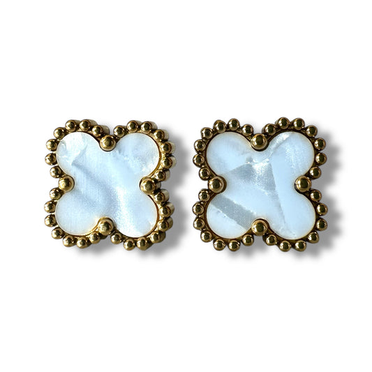 Beyaz Yonca Altın Küpe