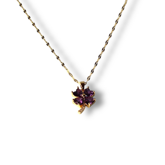 Mor Çiçek Altın Kolye
