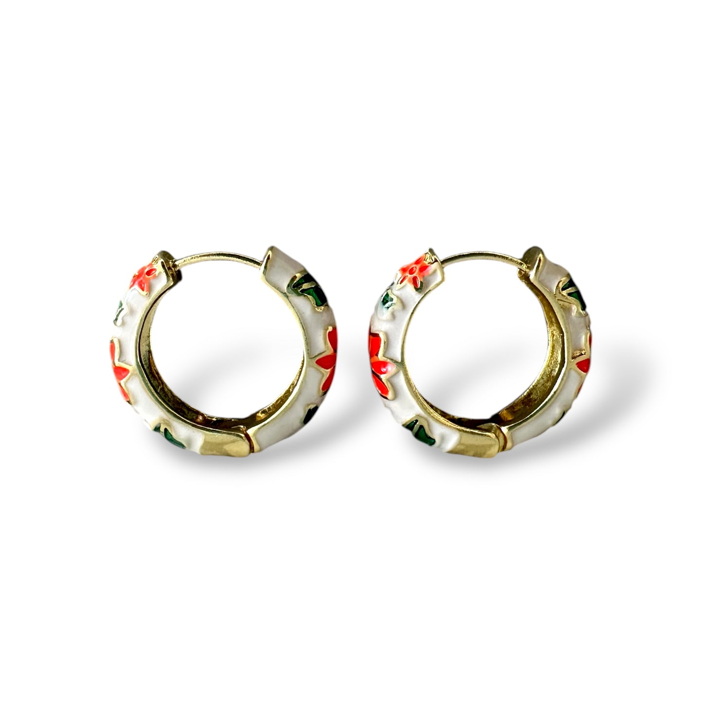 Beyaz Çiçekli Mineli Küpe