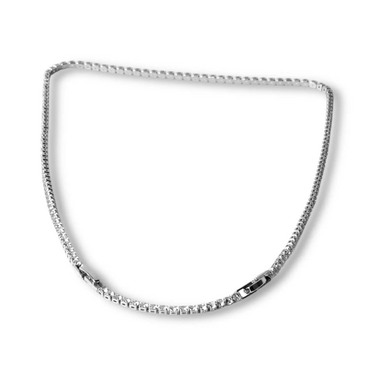 Su Yolu İnce Taşlı Gümüş Kolye