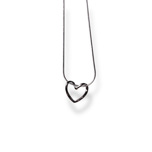 Gümüş Kalp Kolyesi